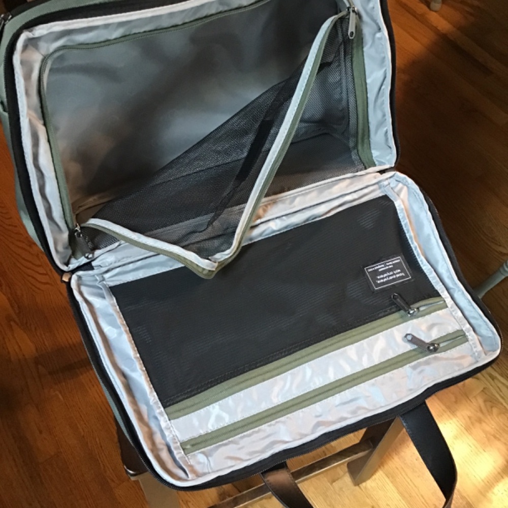 Solgaard Travel Tote - Picture 4 of 7